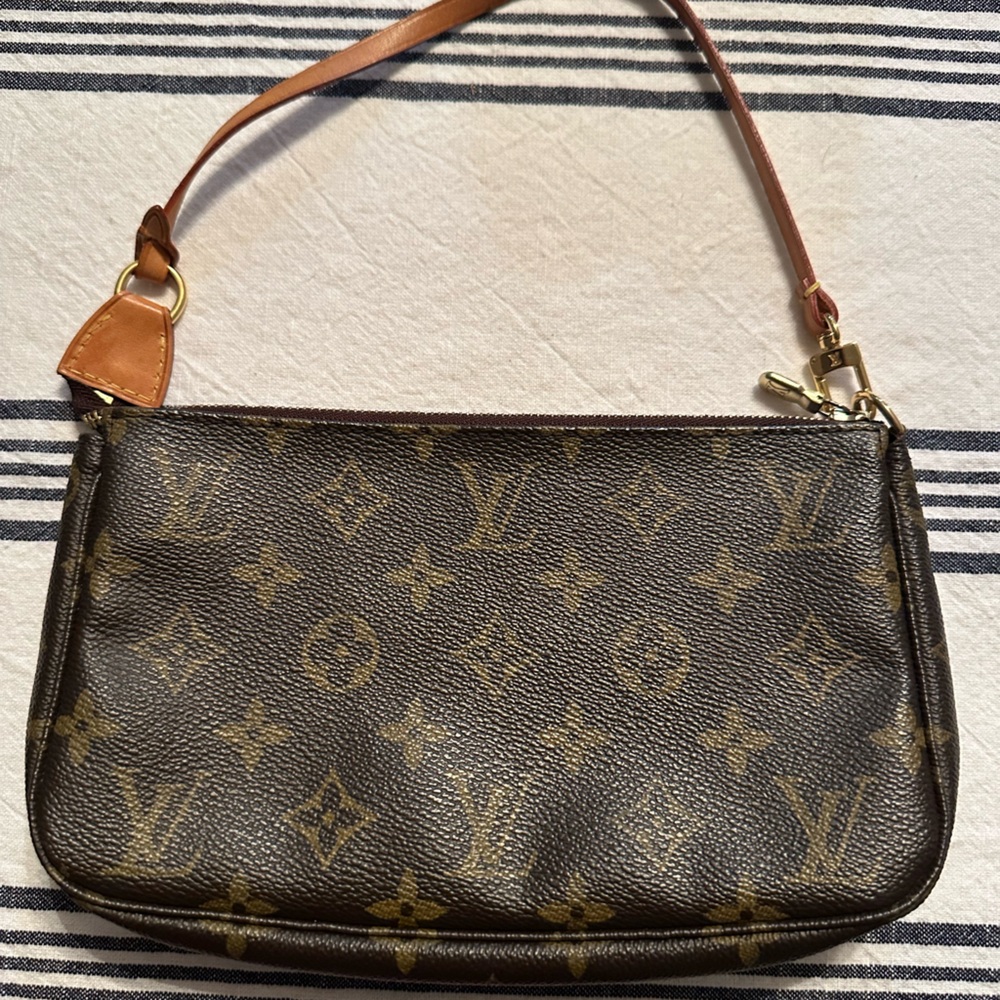 Louis Vuitton Brown Monogram Clutch